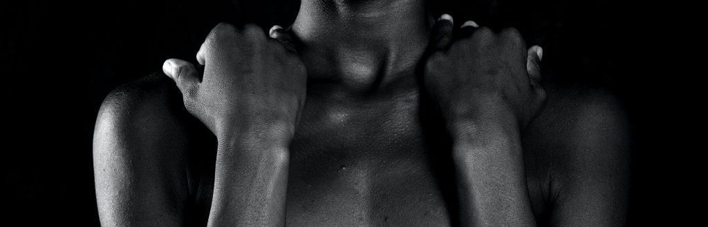 Dépouillement : Torse de femme nue